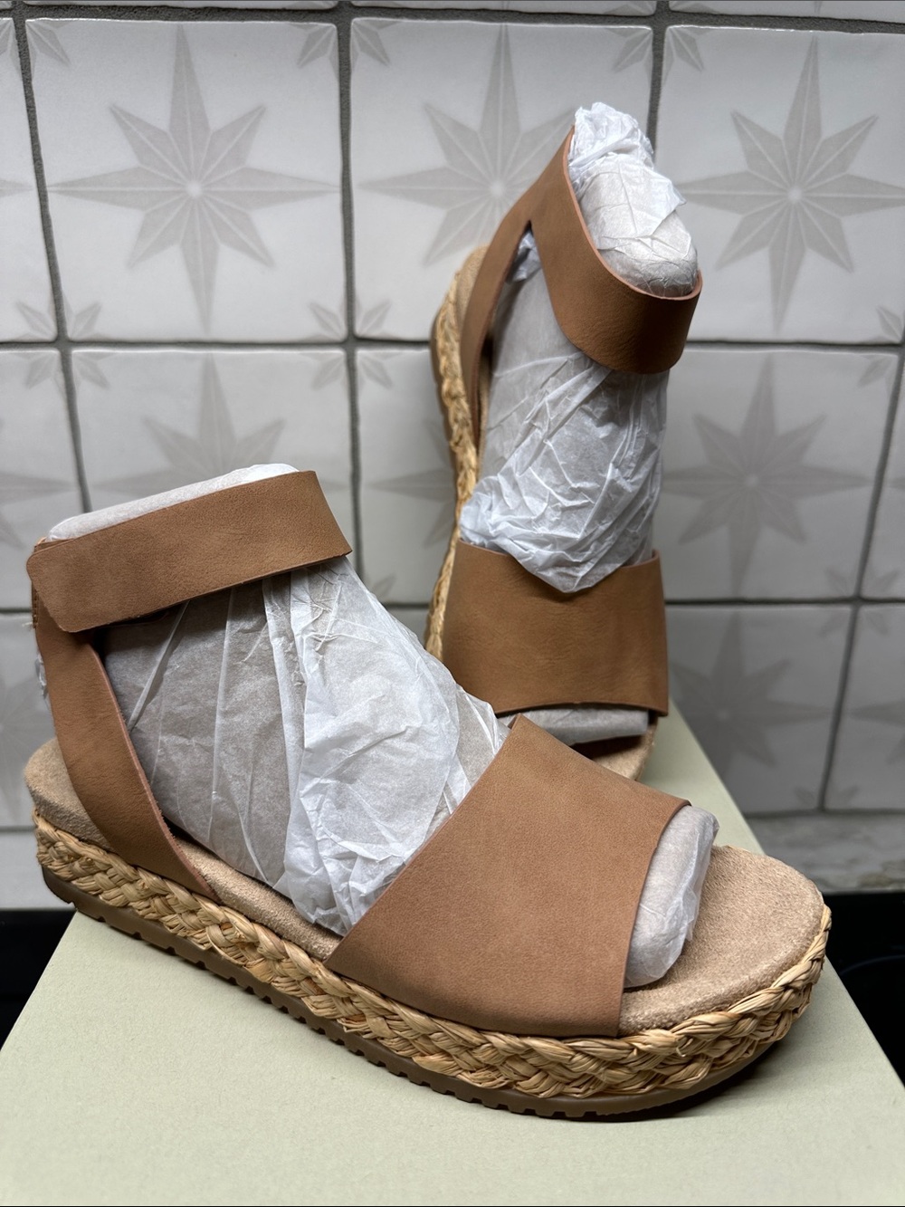 SOUL by NaturalizerWomen’s Tan Espadrille Wedge Sandals - Deara Size 6.5 NIB